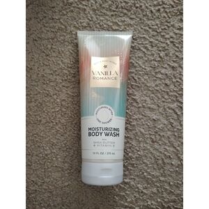 Bath & Body Works Vanilla Romance – Moisturizing Body Wash
